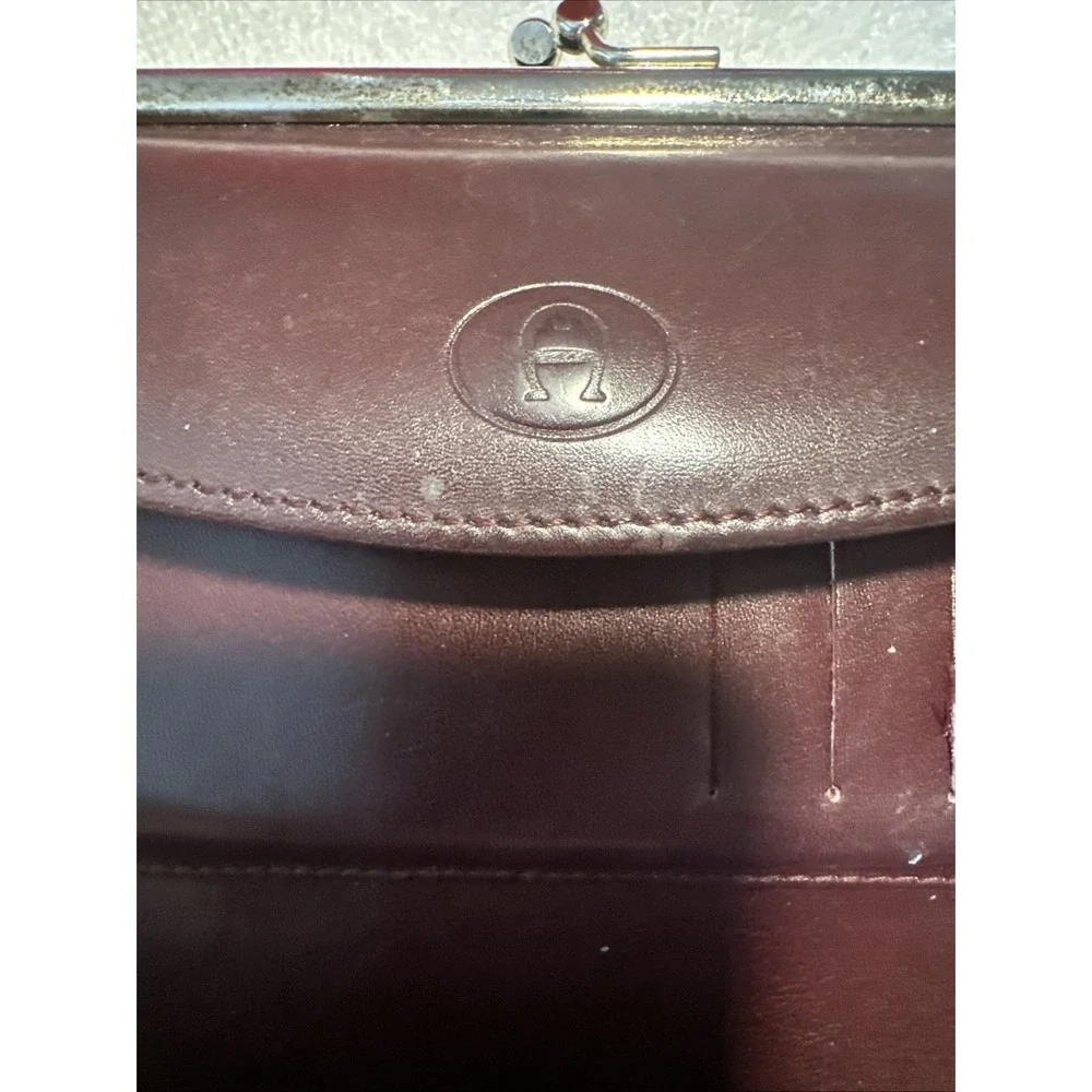 Aigner Billfold Wallet Checkbook With  Cover Burgundy Leather KISS Lock Coin